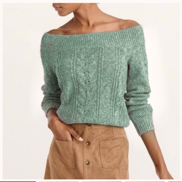 Abercrombie & Fitch Sweaters - abercrombie green off the shoulder cable knit sweater